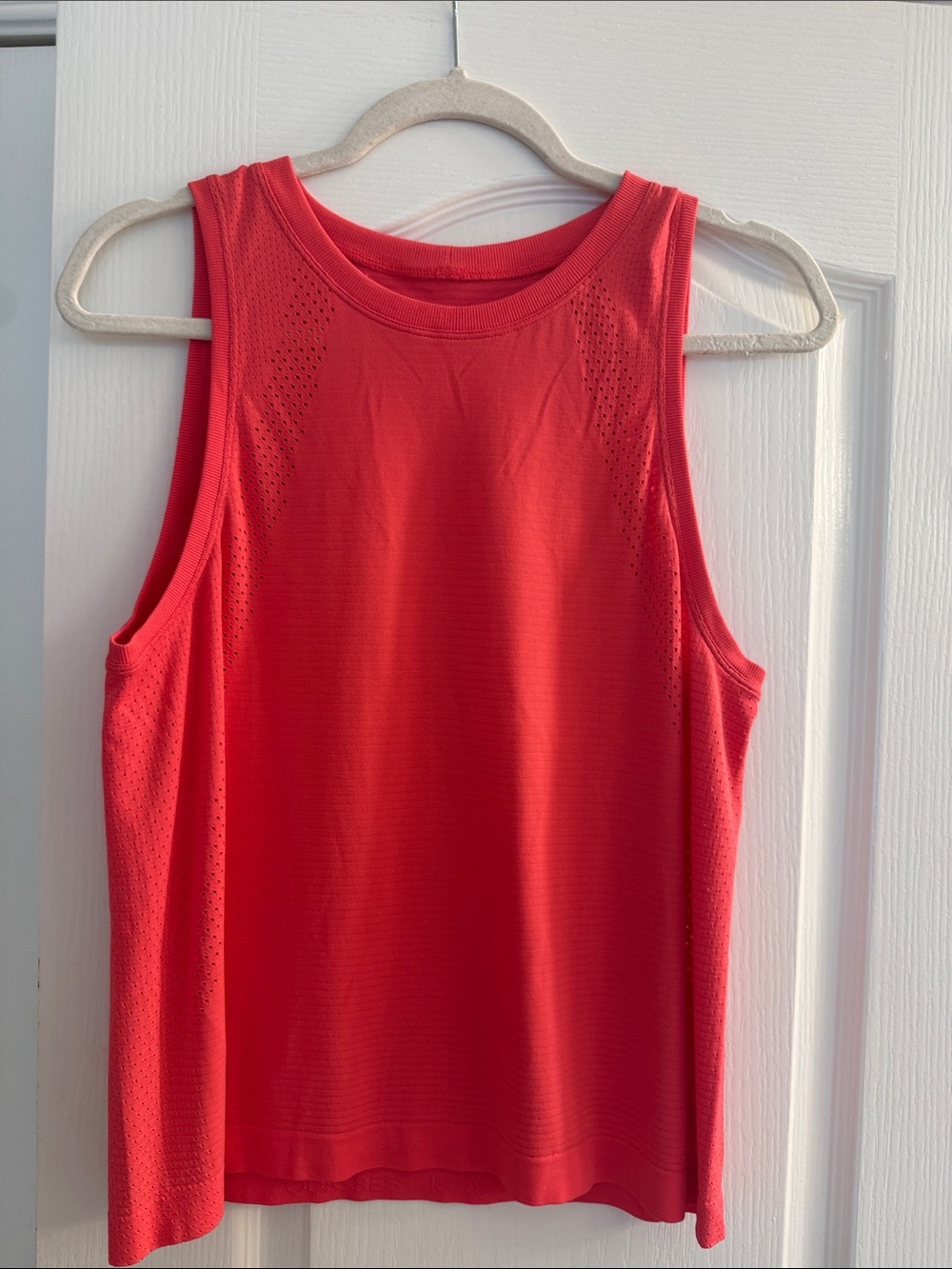 Lululemon lip gloss Athletic Mesh Tank Top - Women